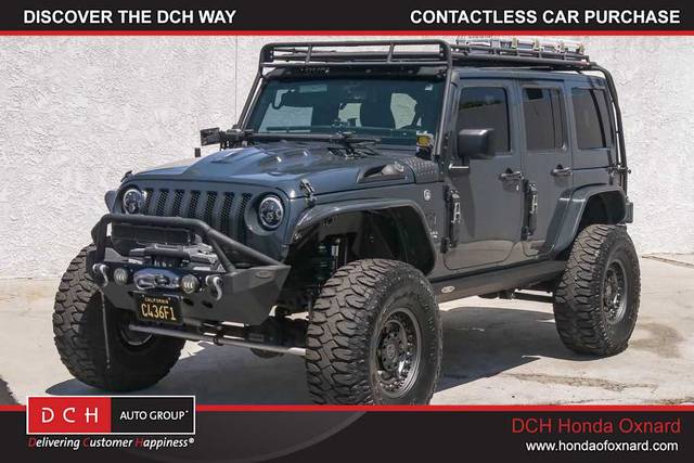 2016 Jeep Wrangler Unlimited Sahara 4WD photo