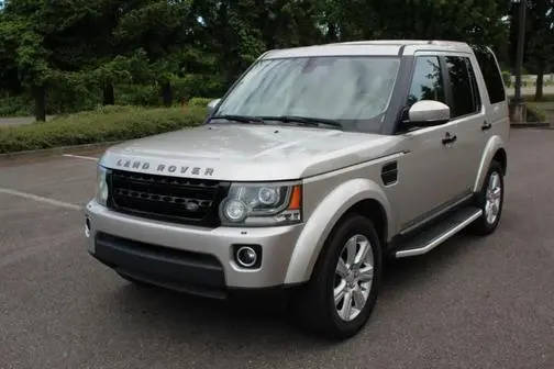 2016 Land Rover LR4 HSE 4WD photo