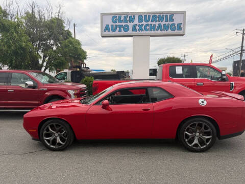 2015 Dodge Challenger SXT RWD photo