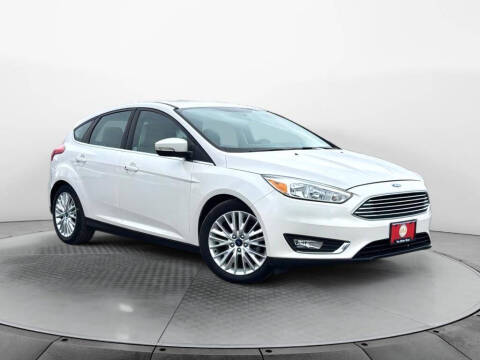 2016 Ford Focus Titanium FWD photo