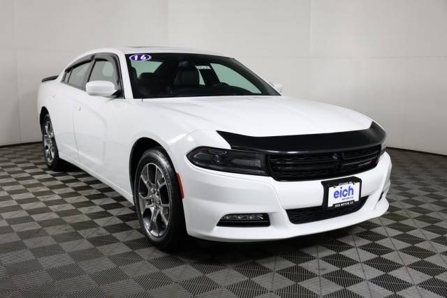 2016 Dodge Charger SXT AWD photo