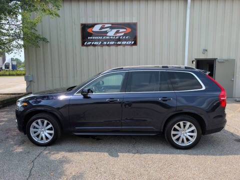 2016 Volvo XC90 T6 Momentum AWD photo