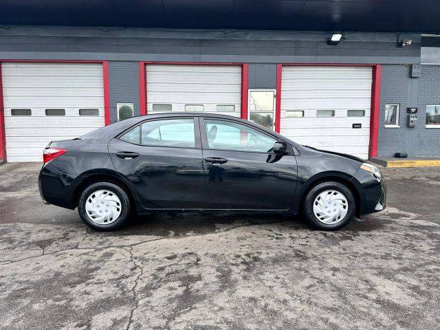 2016 Toyota Corolla L FWD photo