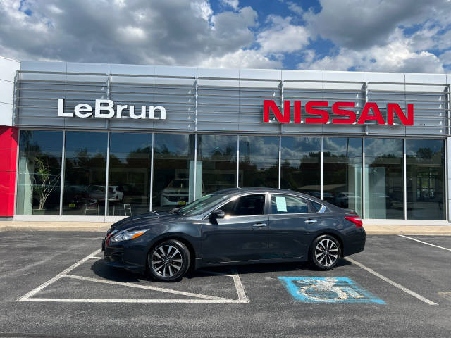 2016 Nissan Altima 2.5 SV FWD photo