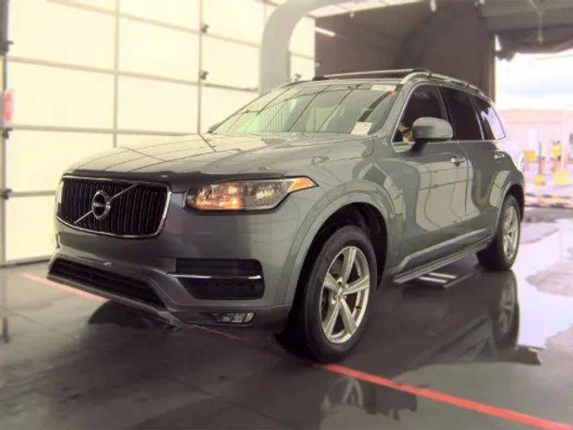 2016 Volvo XC90 T5 Momentum FWD photo