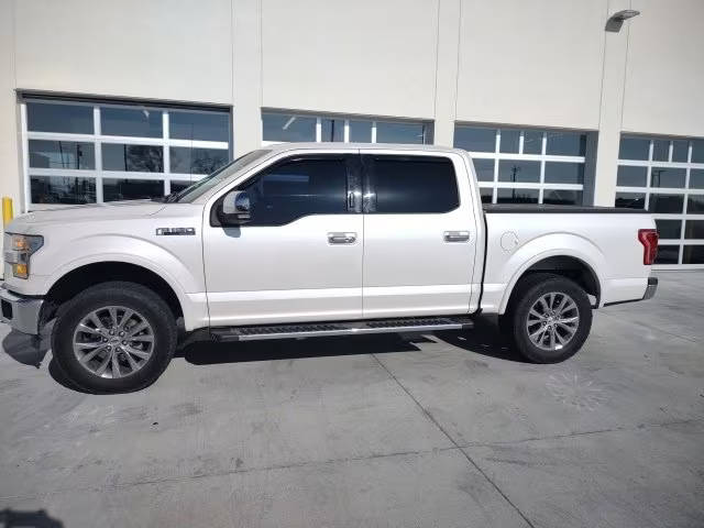 2016 Ford F-150 Lariat 4WD photo