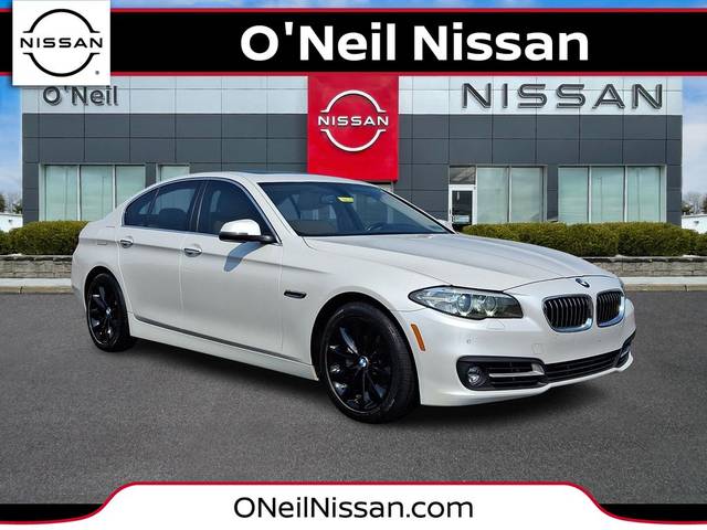 2016 BMW 5 Series 528i xDrive AWD photo