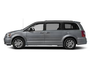 2016 Chrysler Town and Country Limited FWD photo