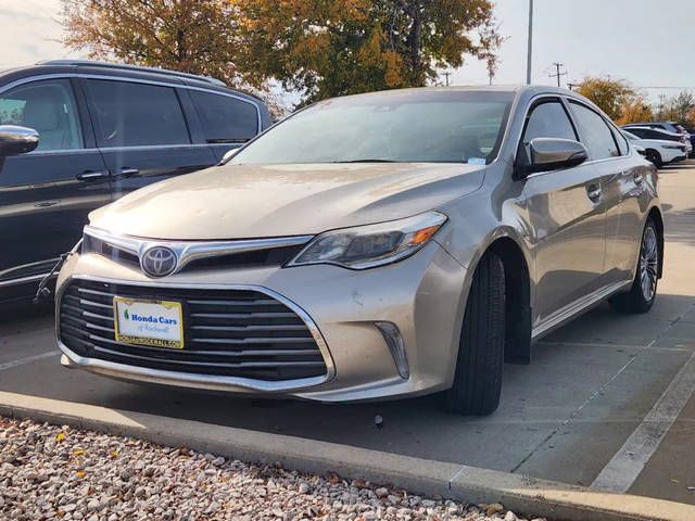 2016 Toyota Avalon Limited FWD photo