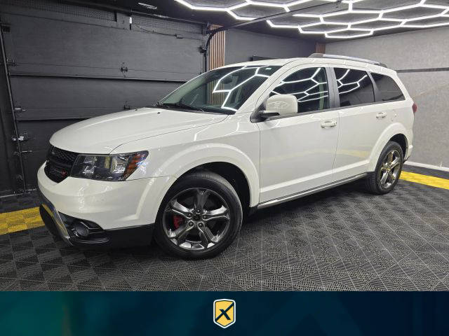 2016 Dodge Journey Crossroad Plus FWD photo