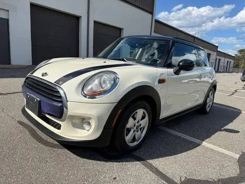 2016 MINI Hardtop 2 Door FWD photo