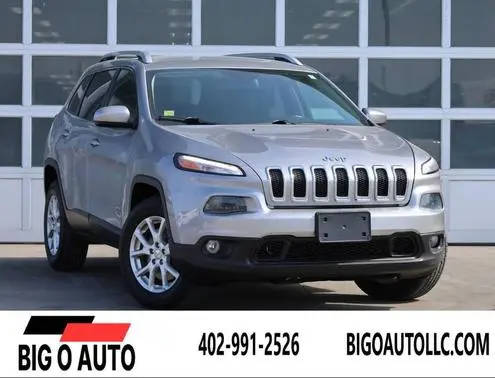 2016 Jeep Cherokee Latitude 4WD photo