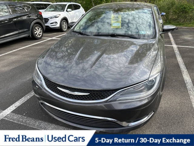 2016 Chrysler 200 Limited FWD photo