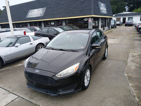 2016 Ford Focus SE FWD photo