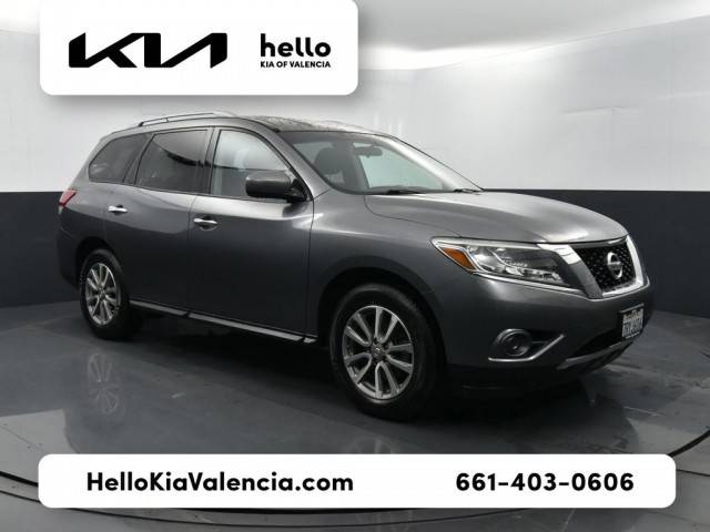 2016 Nissan Pathfinder S FWD photo