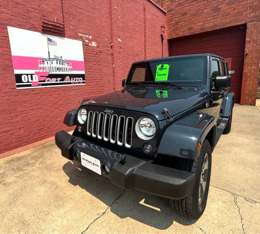 2016 Jeep Wrangler Unlimited Sahara 4WD photo