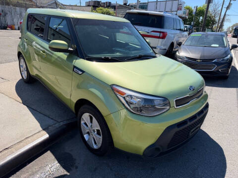 2016 Kia Soul Base FWD photo