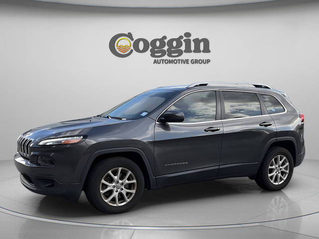 2016 Jeep Cherokee Latitude 4WD photo