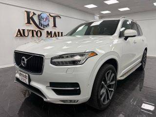 2016 Volvo XC90 T6 Momentum AWD photo