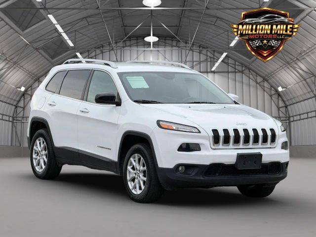 2016 Jeep Cherokee Latitude 4WD photo