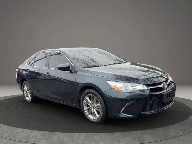2016 Toyota Camry SE FWD photo