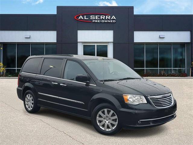 2016 Chrysler Town and Country Touring FWD photo