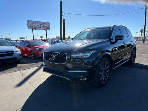 2016 Volvo XC90 T6 Momentum AWD photo