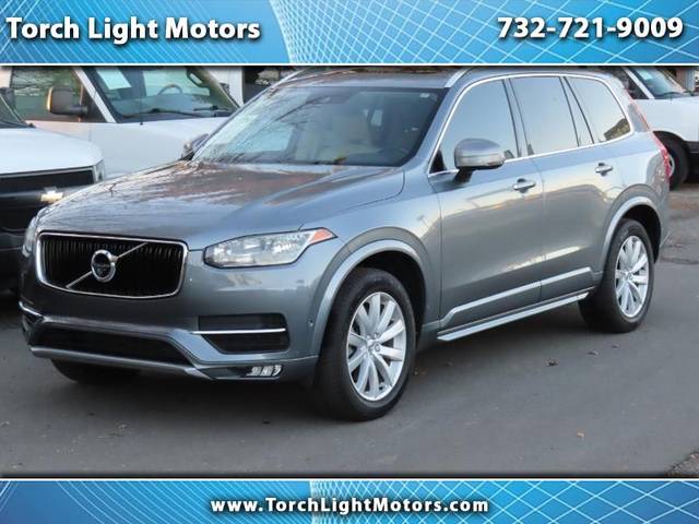 2016 Volvo XC90 T6 Momentum AWD photo