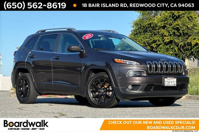 2016 Jeep Cherokee Latitude FWD photo