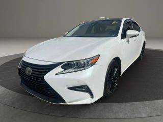 2016 Lexus ES  FWD photo
