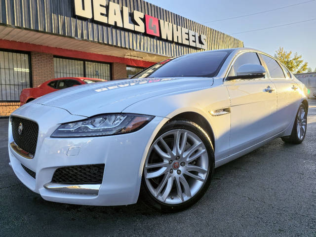 2016 Jaguar XF 35t Prestige RWD photo