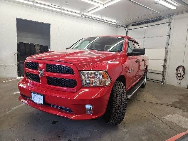 2016 Ram 1500 Express 4WD photo