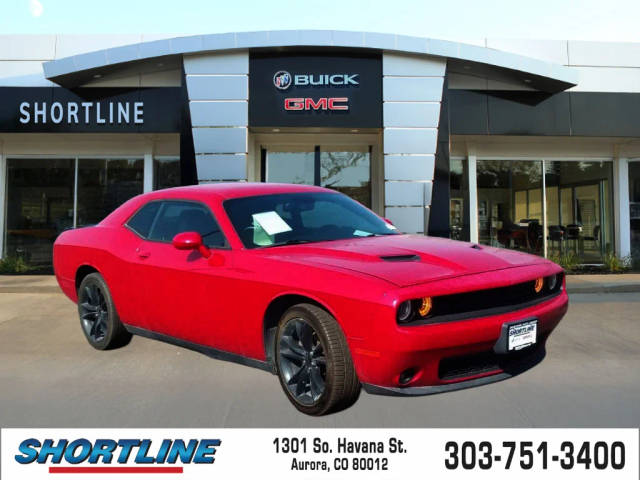 2016 Dodge Challenger SXT RWD photo