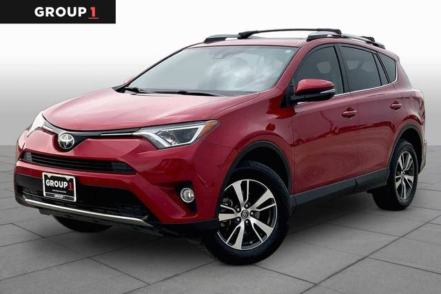 2016 Toyota RAV4 XLE FWD photo