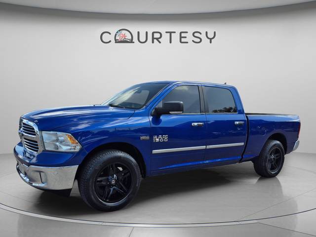 2016 Ram 1500 Lone Star RWD photo