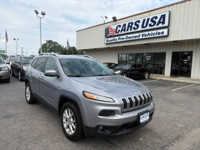 2016 Jeep Cherokee Latitude 4WD photo