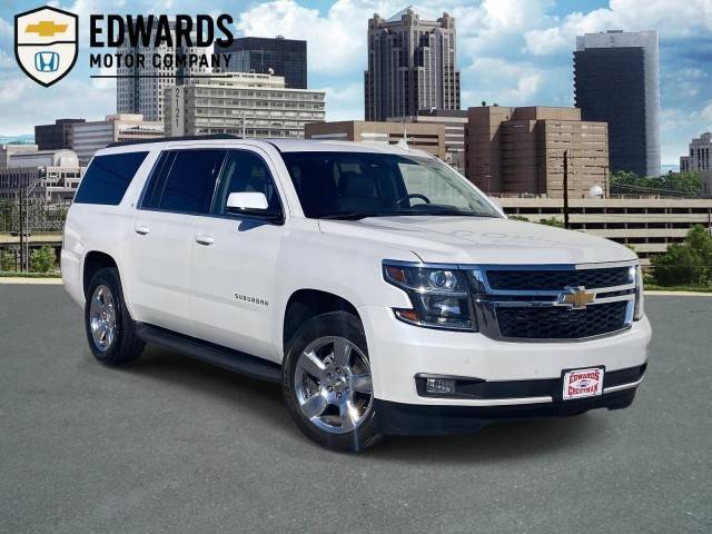 2016 Chevrolet Suburban LT 4WD photo