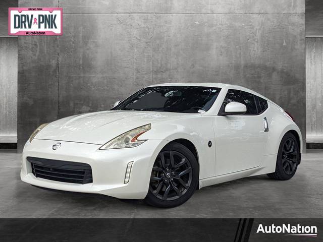 2016 Nissan 370Z  RWD photo