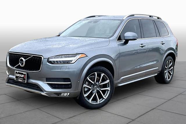 2016 Volvo XC90 T6 Momentum AWD photo