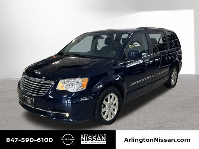 2016 Chrysler Town and Country Touring FWD photo