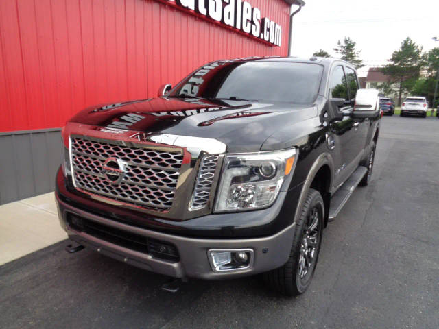 2016 Nissan Titan XD Platinum Reserve 4WD photo
