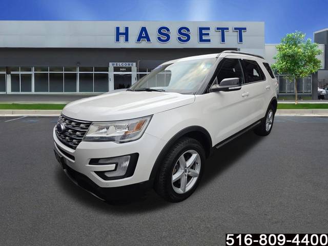 2016 Ford Explorer XLT 4WD photo