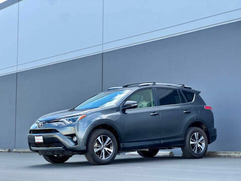 2016 Toyota RAV4 XLE FWD photo