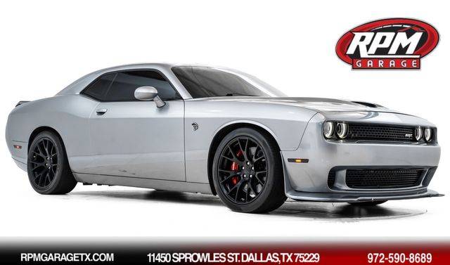2016 Dodge Challenger SRT Hellcat RWD photo