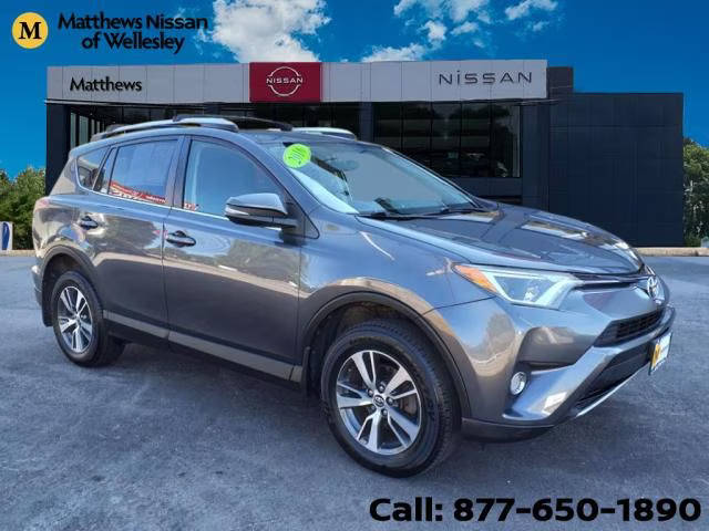 2016 Toyota RAV4 XLE AWD photo