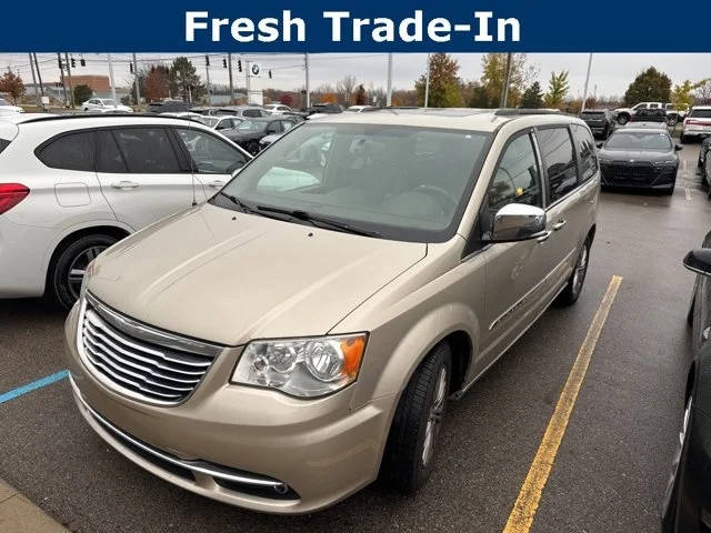 2016 Chrysler Town and Country Touring-L Anniversary Edition FWD photo