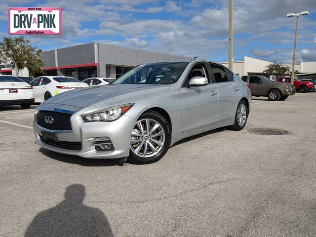 2015 Infiniti Q50 Premium RWD photo