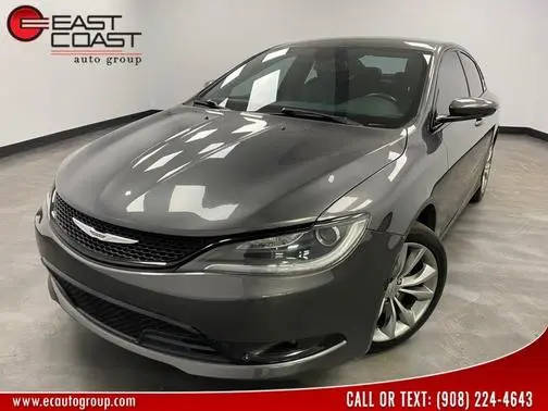 2016 Chrysler 200 S AWD photo