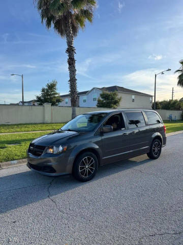 2016 Dodge Grand Caravan SE Plus FWD photo