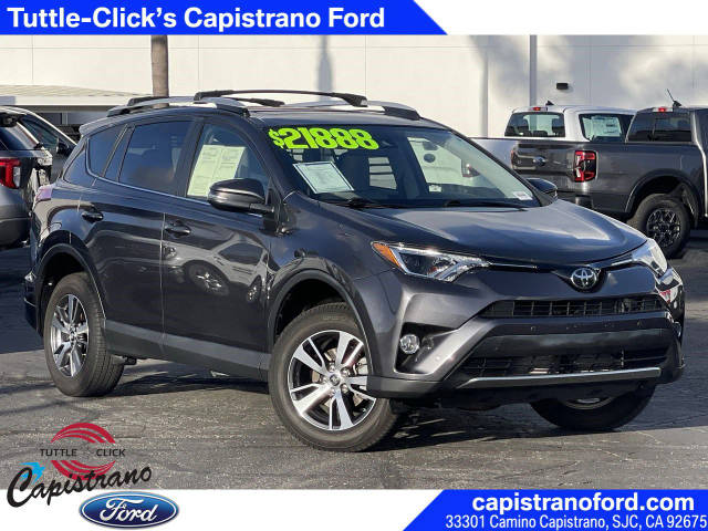 2016 Toyota RAV4 XLE FWD photo